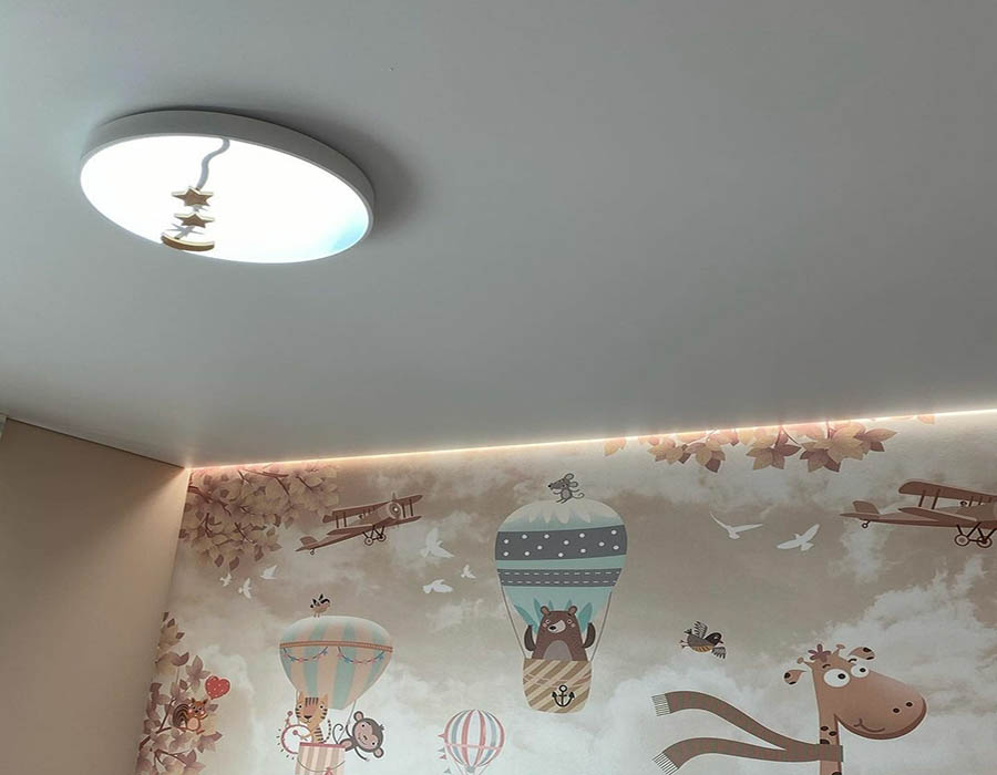 парящий потолок